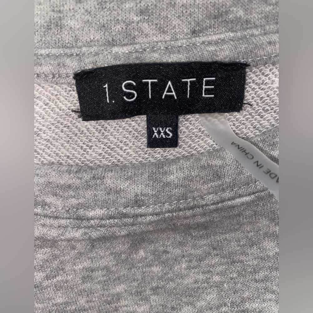 - 1.State/ Grey Ruffle top - Picture 5 of 5